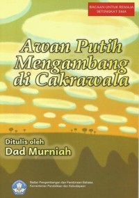 Awan Putih Mengambang di Cakrawala